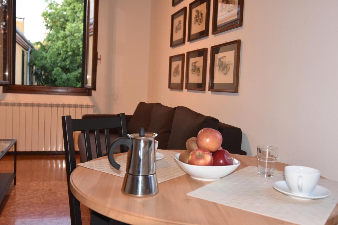Emilia Suite Bologna Bagian luar foto