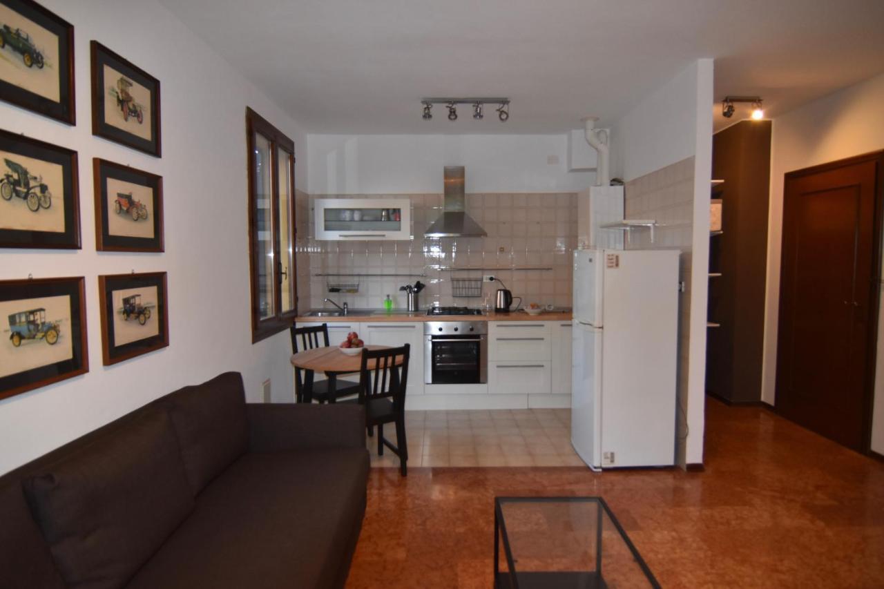 Emilia Suite Bologna Bagian luar foto